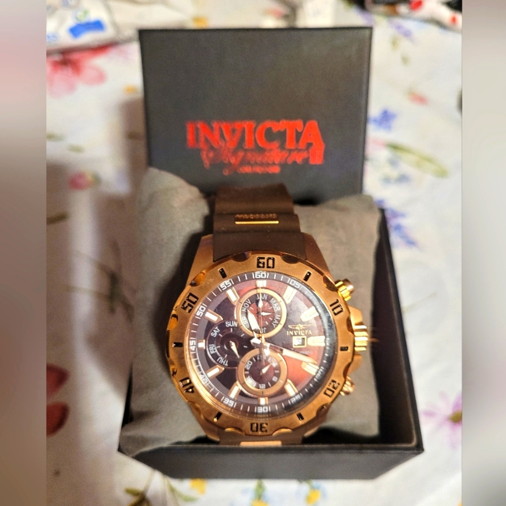 Brand New Invicta Rose Gold and Brown Chronograph Watch